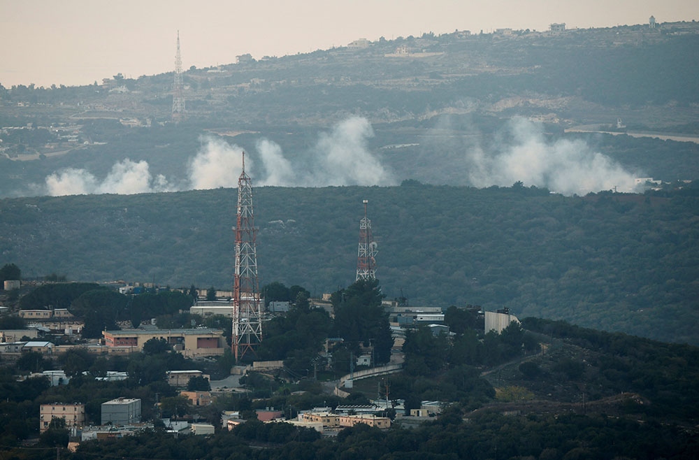 Israel bắn phá 16 thị trấn miền Nam Lebanon, Iran tuyên bố không tham chiến